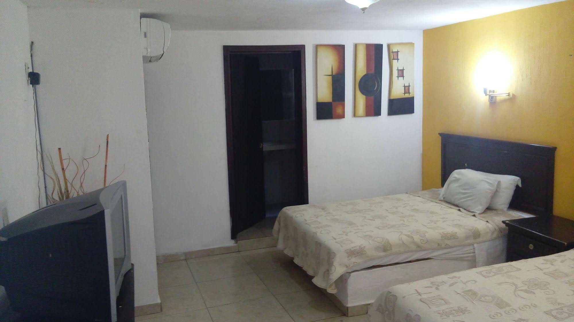 ספופן Hotel Nuevo Vallarta מראה חיצוני תמונה